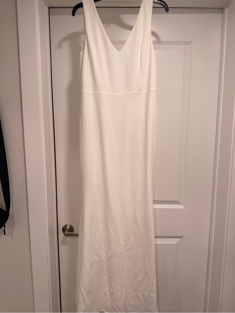 Nordstrom Ivory V-Neck Sleeveless Bridal Column Gown